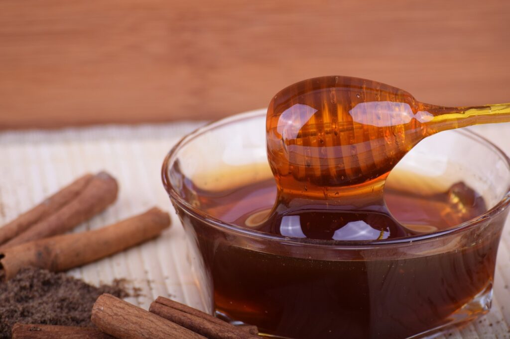 honey, cinnamon, bowl-2542952.jpg